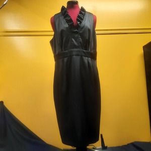 Suite 7 v-neck Black shiny sheath satin look dress w/ruffle neckline 14